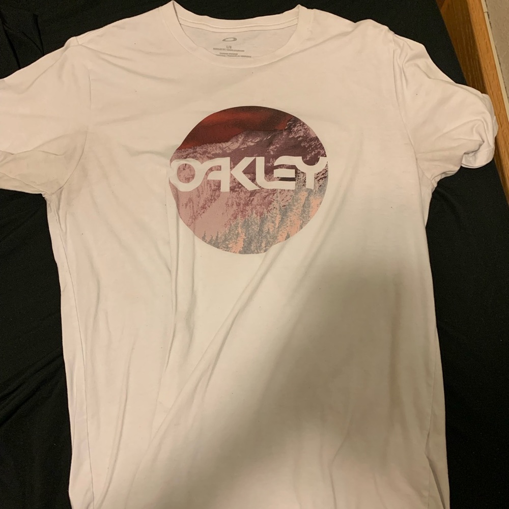 Men’s Oakley Shirt